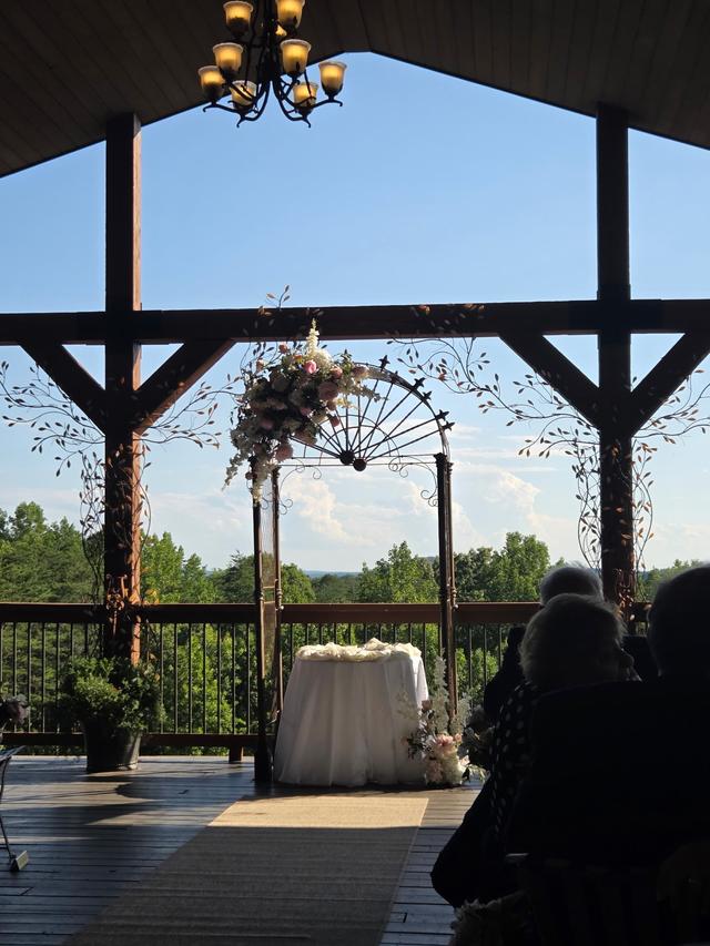 Wolf Mountain Vineyards & Winery - 2