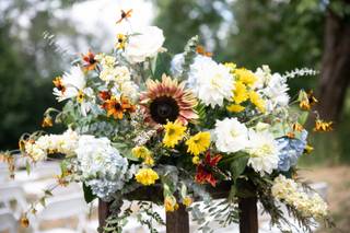 Olympia Blooms Floral & Event Creation - 20