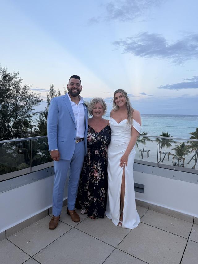 Amy's Destination Sunshine - JCo Travel - 2