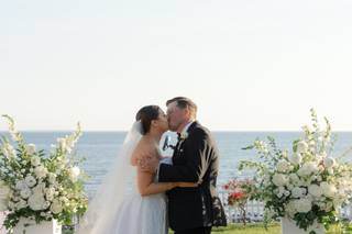 The White Dress by the shore - 13