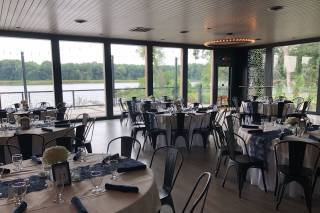 THE ALLURE ON THE LAKE - 12