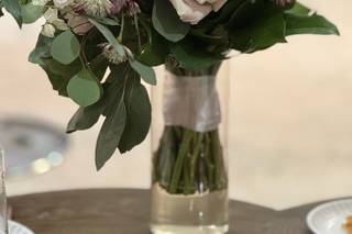 J Designs, A Wedding Flower Boutique - 5