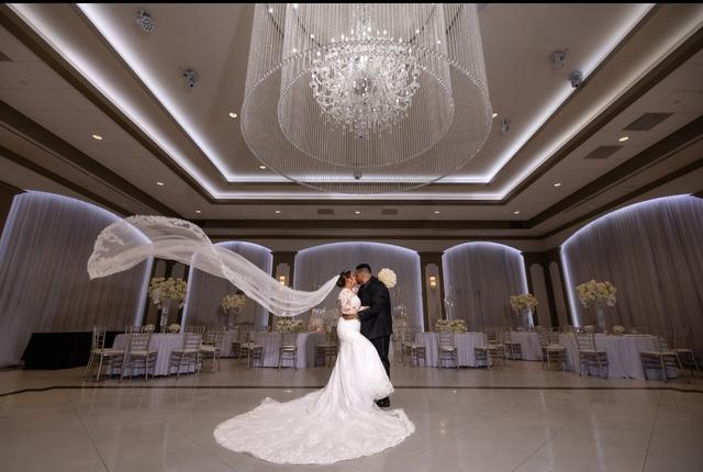 Vanessa Alfaro Bridal & Couture - 1