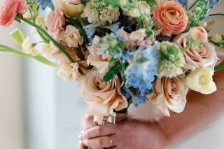 IQ Floral Designs - 10