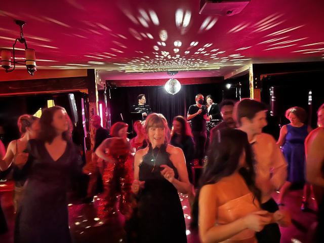 Traveling Discotheque - 1