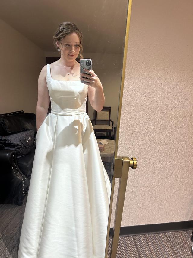 Lady Liz Bridal Alterations & Custom Designs - 2