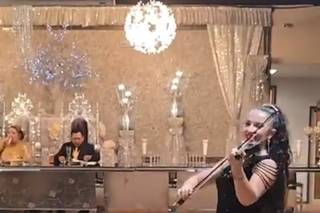 Tiana Snow Electric & Acoustic Violinist in Las Vegas - 9