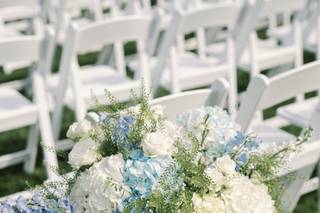 Between the Roses Florist - 6