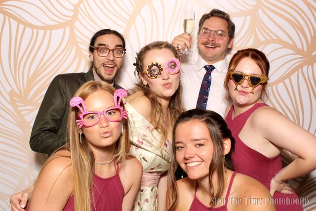 Stop The Time Photobooth 2
