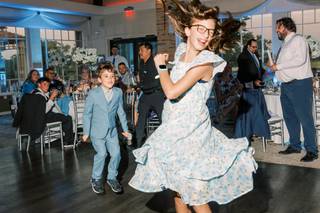 Fantastic DJs & Photo Booth - 8