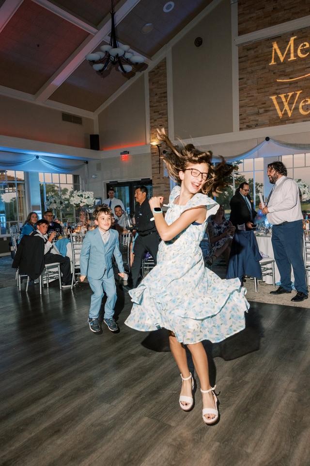 Fantastic DJs & Photo Booth - 2