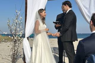 The Singer Oceanfront Resort - 6