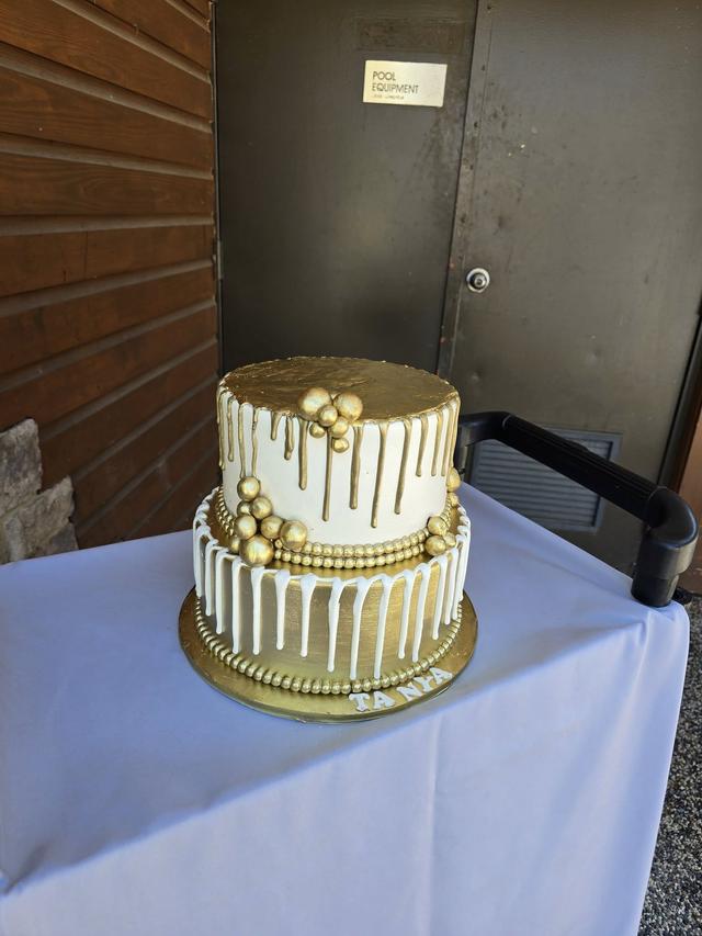 Exquisite Wedding Cakes - 2