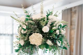 Gray's Florist & Garden Center - 25