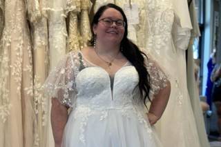 Red Brick Cottage Curvy & Plus Size Boutique & Bridal - 7