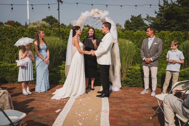 LI Officiant - 1