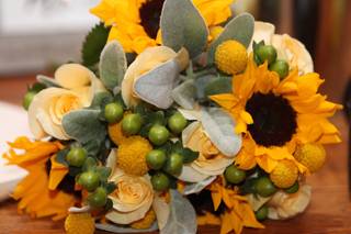 So Dear to Pat's Heart Floral & Gifts Inc. - 6