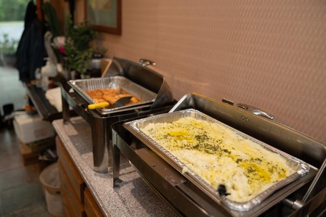 Hy-Vee Catering - 3