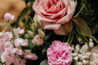 Urban Contessa Florals - 17