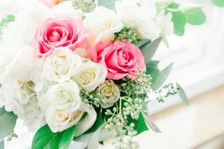 Buds Blooms & Beyond - 22