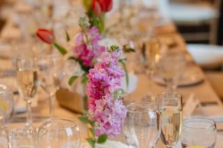 Artistic Blossoms Floral Design Studio - 6