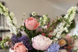 Blooms by the Box - 40