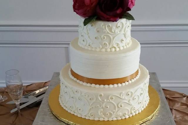 Pronia's Deli and Bakery - Wedding Cake - Lake Charles, LA - WeddingWire