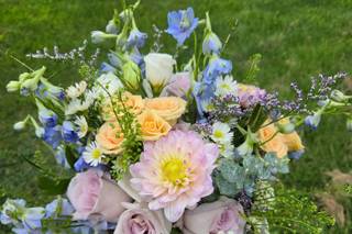 Debbies Bouquets - 6