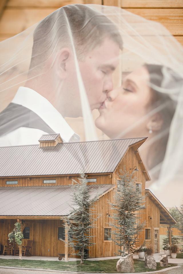 Lake Side Barn - 1