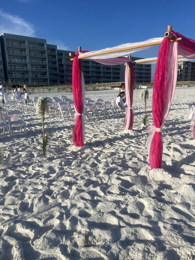 Islander Beach Resort - 4