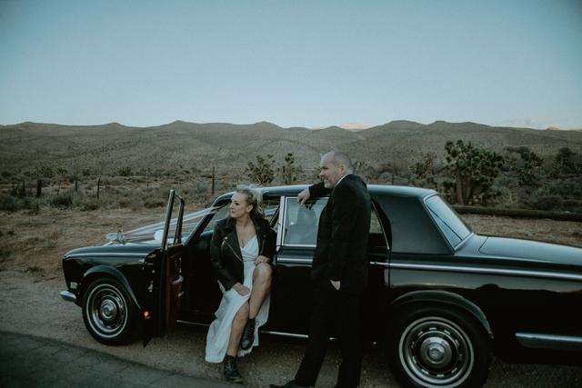 Lady Love Officiant | Hellbent Hitchings - 3