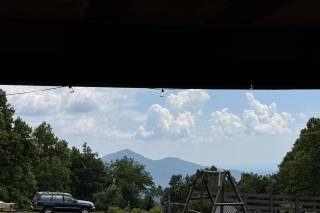 Bent Mountain Lodge - 9