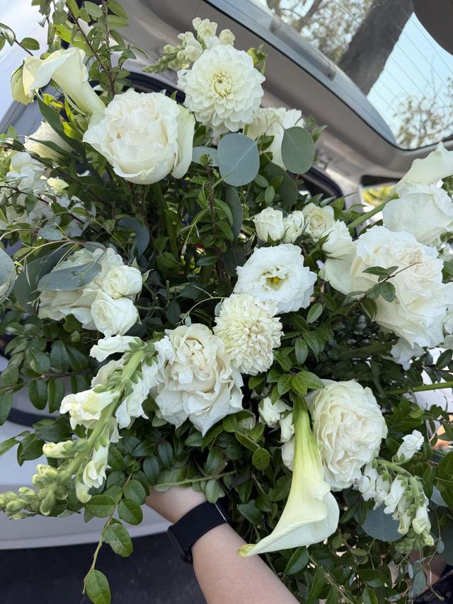 Besame Floral & Events - 1