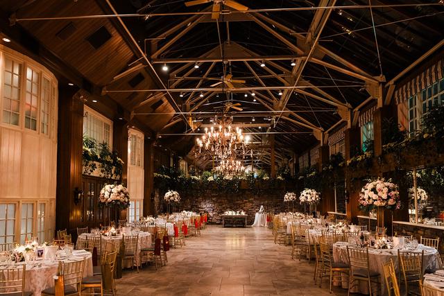 Fox Hollow Catering, Hotel & Restaurant - 1