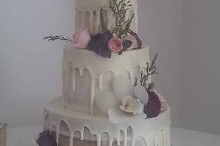 Sprinkles Custom Cakes - 32