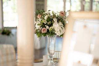 J Designs, A Wedding Flower Boutique - 21