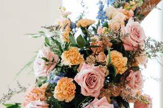 Dream Designs Florist and Wedding Boutique - 29