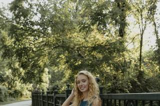 Allie Logsdon Photo - 7