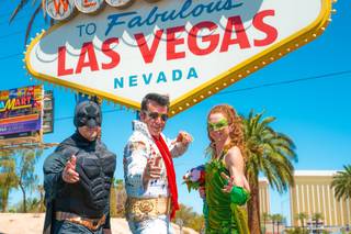 Theme Las Vegas Weddings - 28