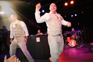 Howl2GO Dueling Pianos by Howl at the Moon - 14