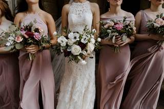Fleur De Lis Florist - 58