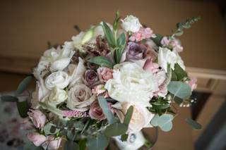 Natinel Flowers, Linens and Invitations - 26
