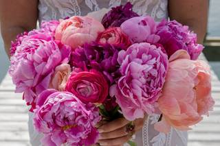 Loreta Daka Floral Boutique - 59