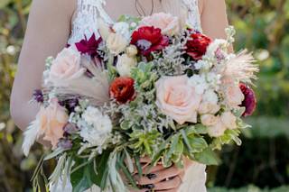 Arnold's Flower Shop - 20