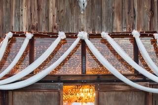Nikki's Glitz And Glam Bridal Boutique - 22
