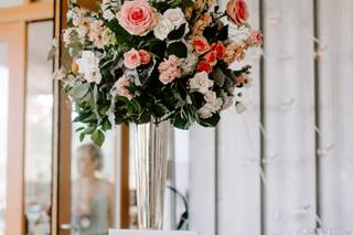 Fleur De Lis Florist - 64
