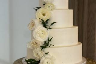 Incredible Edibles Bakery - 43