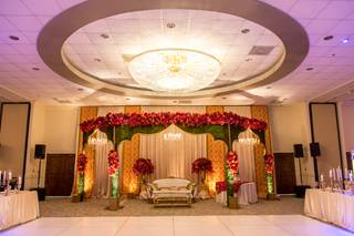 Signature Manor - 1