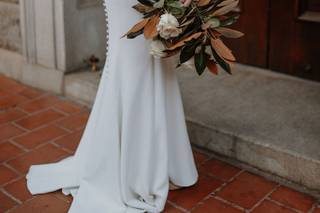 Fairytale Brides on a Shoestring Boutique - 9