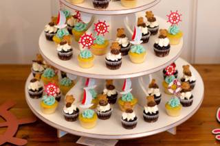 BuzzyBakes Catering - 20